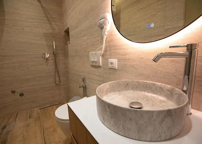 Fael Luxury 3* Vlorë