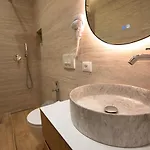 Fael Luxury 3* Vlorë