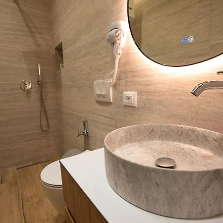 Fael Luxury 3* Wlora