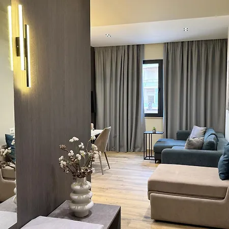 Fael Luxury 3* Vlorë