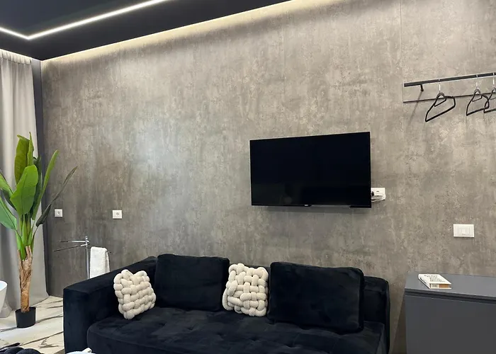 Fael Luxury شقة فندقية فلورا